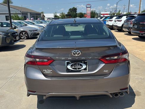 Used 2024 Toyota Camry SE FWD image 5