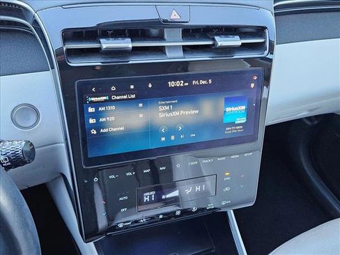 Used 2024 Hyundai Tucson Limited image 13