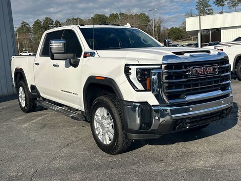 Used 2024 GMC Sierra 2500 SLT w/ SLT Premium Package image 4