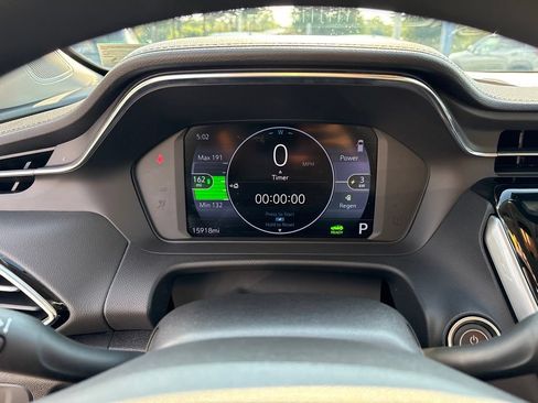 Used 2023 Chevrolet Bolt EUV LT FWD image 23