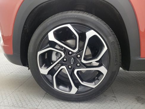 Used 2024 Chevrolet Trax RS w/ Driver Confidence Package FWD image 31