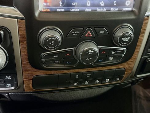 Used 2018 RAM 1500 Laramie image 8