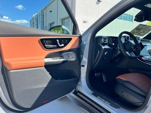 New 2026 Mercedes-Benz GLC 300 image 15