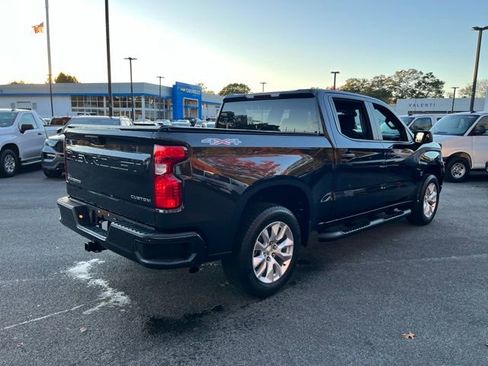 Used 2022 Chevrolet Silverado 1500 Custom image 6