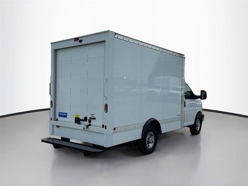 New 2024 Chevrolet Express 3500 w/ Power Convenience Package RWD image 7