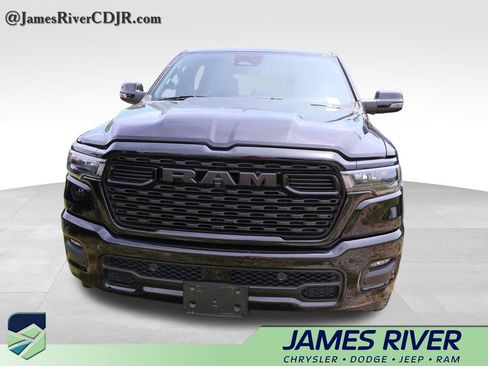 Used 2025 RAM 1500 Big Horn AWD/4WD image 5