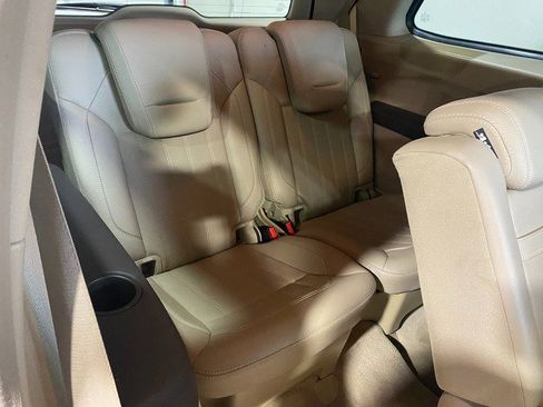 Used 2014 Mercedes-Benz GL 450 4MATIC image 18