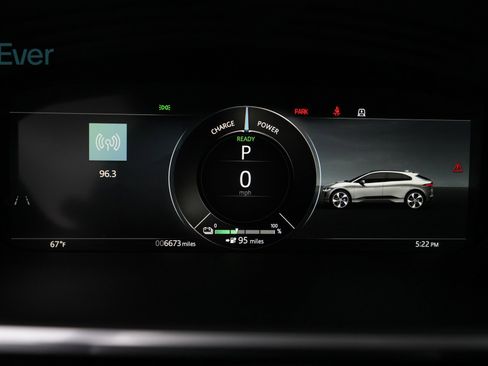 Used 2024 Jaguar I-PACE R-Dynamic HSE image 25