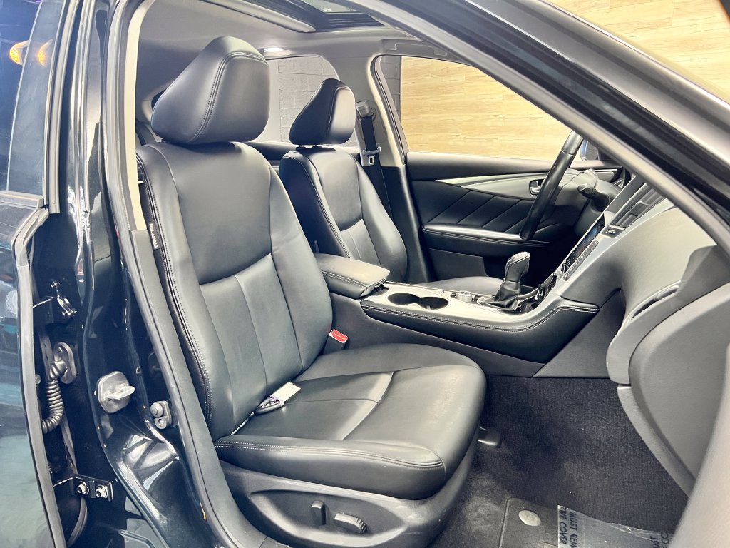 Used 2021 INFINITI Q50 Luxe RWD image 8