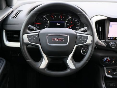 Used 2022 GMC Terrain SLE w/ Driver Convenience Package FWD image 13