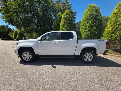 Used 2021 Chevrolet Colorado LT w/ LT Convenience Package AWD/4WD image 2