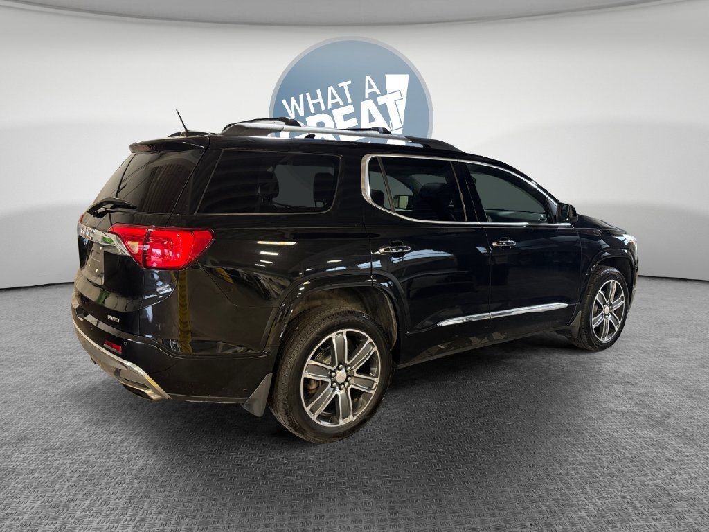 Used 2019 GMC Acadia Denali w/ Technology Package AWD/4WD image 3