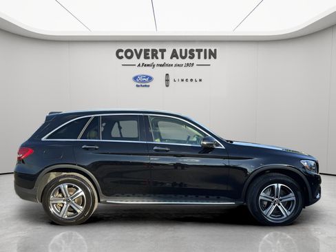 Used 2018 Mercedes-Benz GLC 300 4MATIC image 6