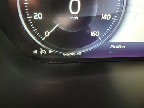 Used 2020 Volvo XC60 T5 R-Design image 36