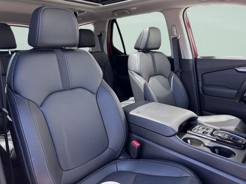 Certified 2025 Honda Pilot Touring image 39