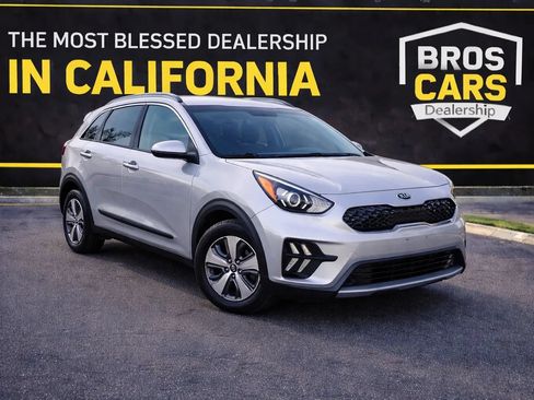 Used 2020 Kia Niro LX FWD image 1