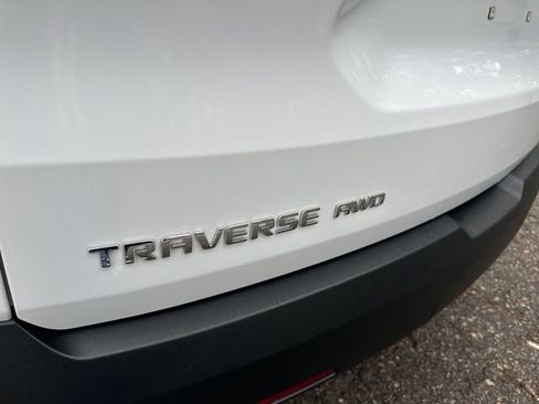 Used 2023 Chevrolet Traverse LT w/ LPO, Floor Liner Package image 26