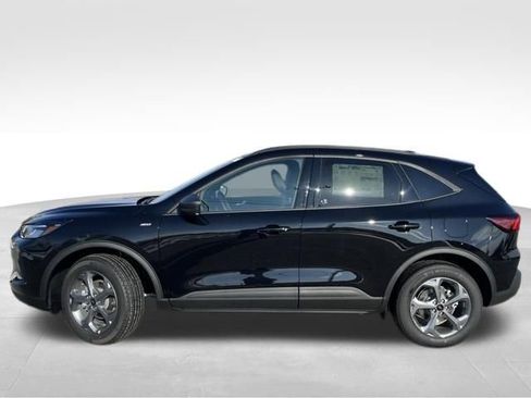 New 2026 Ford Escape ST-Line w/ Cold Weather Package FWD image 4