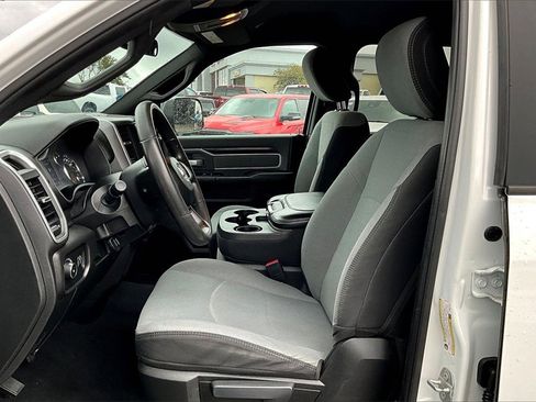 Used 2021 RAM 2500 Big Horn image 24