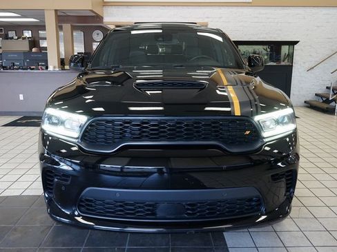 Used 2023 Dodge Durango R/T w/ Hemi Orange Plus Package image 22