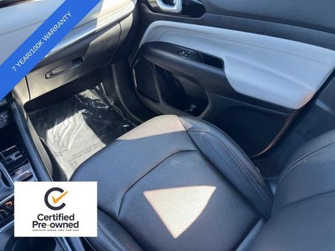 Certified 2024 Jeep Compass Limited AWD/4WD image 16