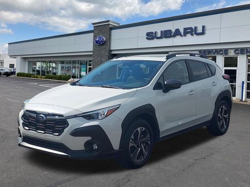 Used 2025 Subaru Crosstrek 2.0i Premium AWD/4WD image 3