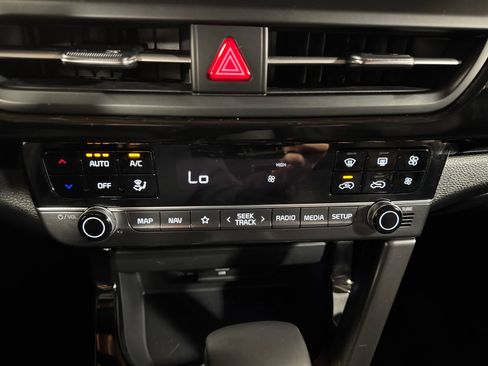 Certified 2025 Kia Seltos X-Line AWD/4WD image 23