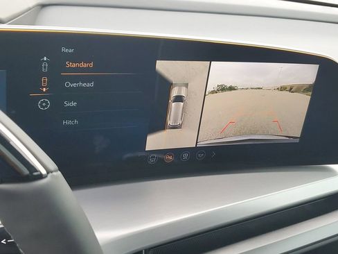 New 2026 Cadillac Vistiq Platinum image 15