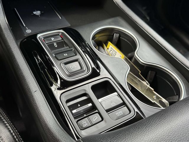 Used 2023 Honda Pilot Touring image 19