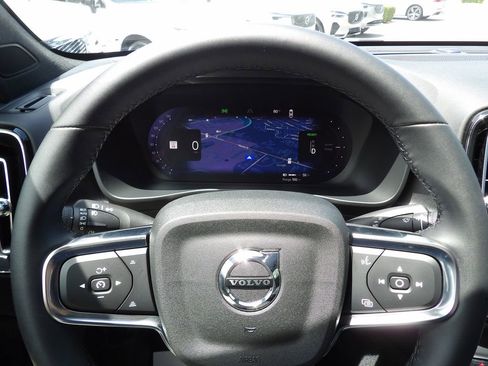 Certified 2023 Volvo C40 P8 Recharge Ultimate w/ Protection Package Premier AWD/4WD image 17