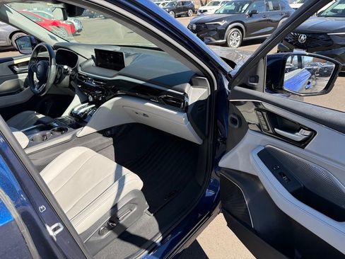 Used 2024 Acura MDX SH-AWD w/ Technology Package image 21