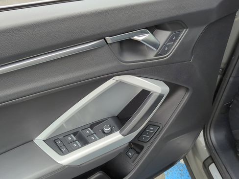 Used 2022 Audi Q3 2.0T Premium w/ Convenience Package image 11