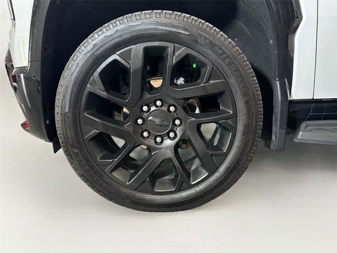 Used 2024 Chevrolet Silverado EV RST image 28