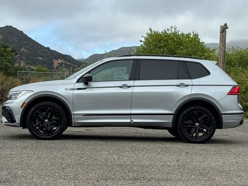 Used 2022 Volkswagen Tiguan SE R-Line AWD/4WD image 7