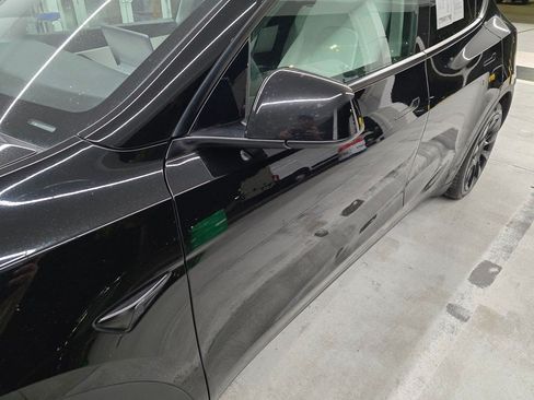 Used 2021 Tesla Model Y Long Range AWD/4WD image 10
