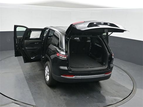 New 2025 Jeep Grand Cherokee Laredo image 50