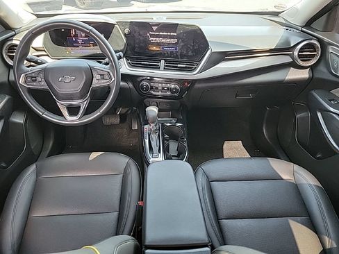 Used 2024 Chevrolet Trax ACTIV w/ Driver Confidence Package FWD image 19