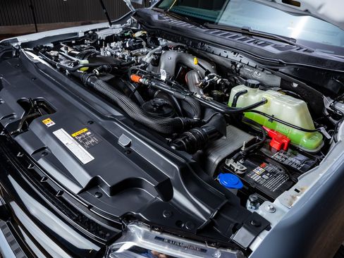 Used 2026 Ford F250 Platinum w/ Platinum Plus Package image 40