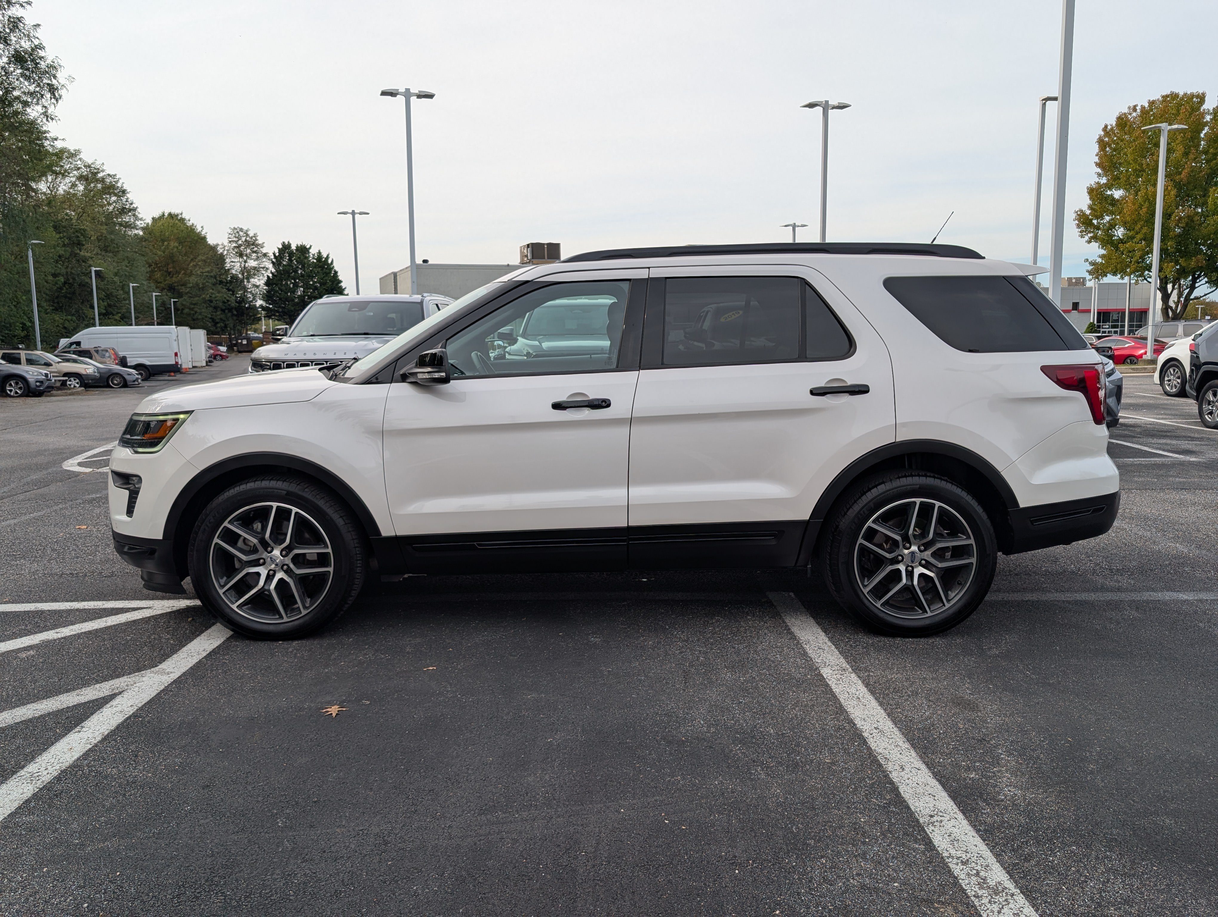 Used 2019 Ford Explorer Sport w/ Equipment Group 401A AWD/4WD image 6