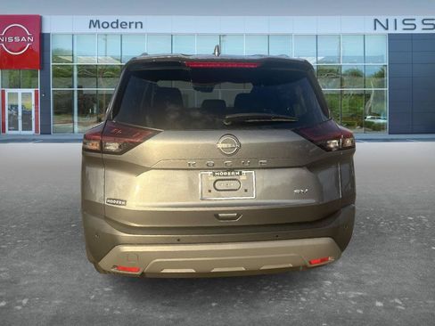Certified 2023 Nissan Rogue SV w/ SV Premium B Package FWD image 6