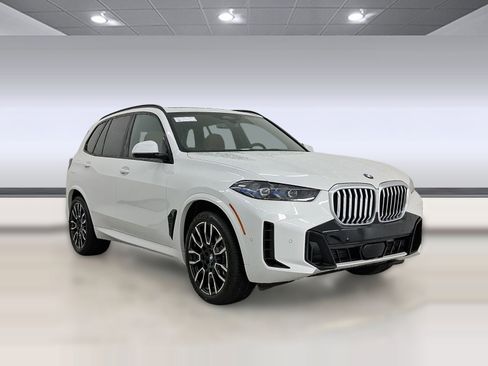 New 2026 BMW X5 sDrive40i image 7