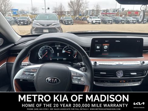 Used 2020 Kia K900 Luxury w/ VIP Package AWD/4WD image 16
