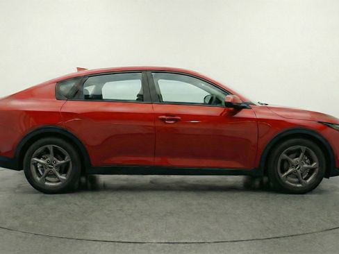 Used 2025 Kia K4 FWD image 11