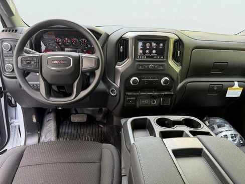 Used 2026 GMC Sierra 2500 Pro w/ Convenience Package AWD/4WD image 2