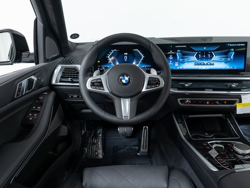 New 2026 BMW X5 xDrive40i w/ M Sport Package image 17