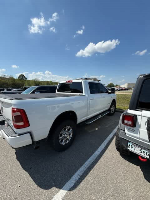 Used 2023 RAM 2500 Laramie AWD/4WD image 3