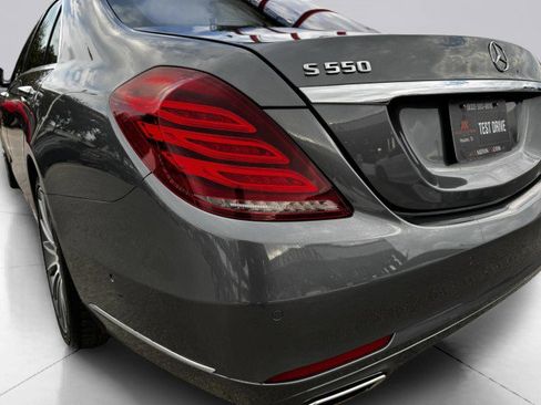 Used 2017 Mercedes-Benz S 550 Sedan image 14