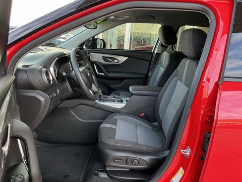 Used 2024 Chevrolet Blazer LT w/ Convenience Package image 7