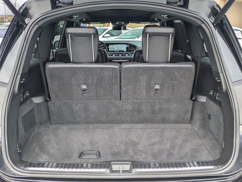 Used 2021 Mercedes-Benz GLS 580 4MATIC image 6