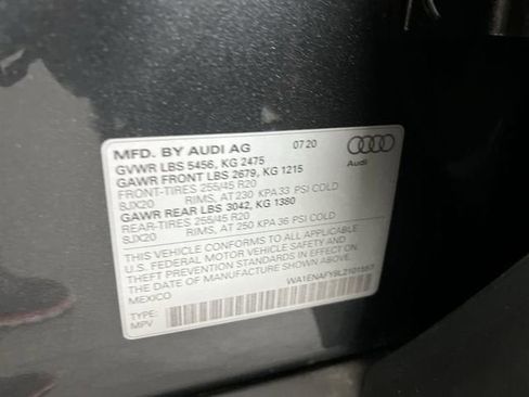 Used 2020 Audi Q5 2.0T Titanium Premium Plus w/ Premium Plus Package AWD/4WD image 35